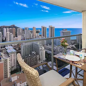 https://43rd-fl-studio-with-ocean-and-diamond-head-views.hotelsinhawaii.org